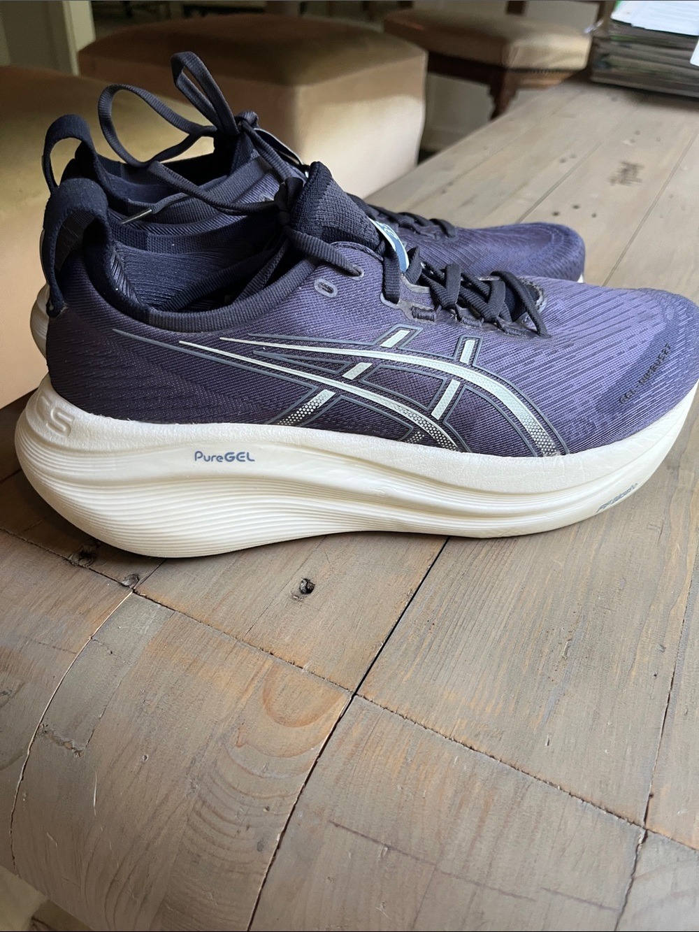 ASICS Women's Gel-Nimbus 27 Running Shoe - Picture 7 of 12